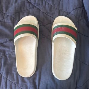 Gucci slides webbed